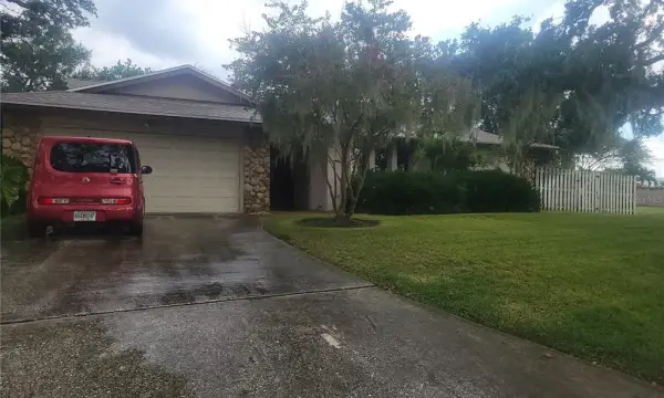 10209 Bay Hills Drive, Largo, FL, 33774