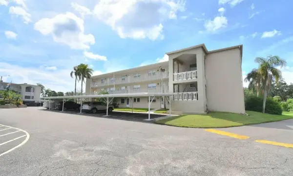 948 Virginia Street, Unit 210, Dunedin, FL, 34698