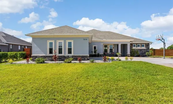 5118 Lake Toscana Drive, Wimauma, FL, 33598