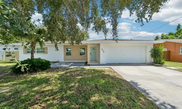 235 Overbrook Drive E, Largo, FL, 33770