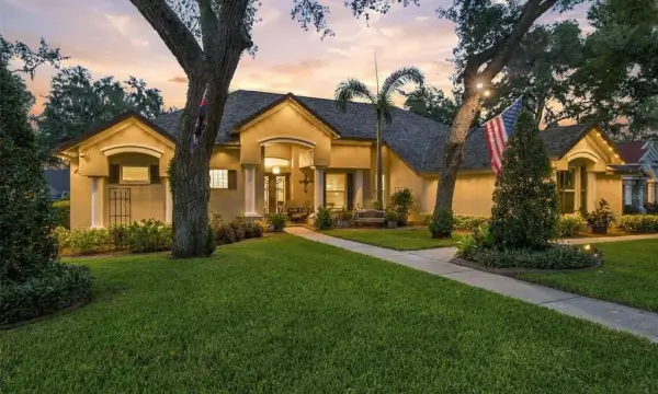 5105 Sylvan Oaks Drive, Valrico, FL, 33596