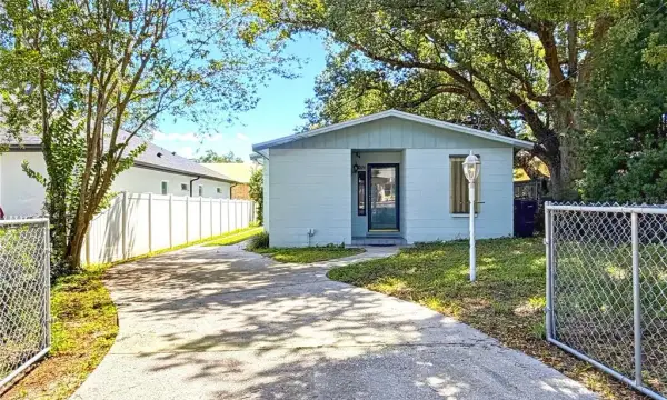 1026 W Rambla Street, Tampa, FL, 33612