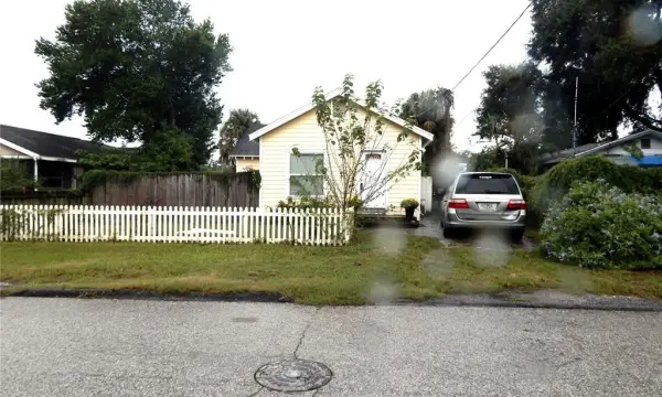 8608 N 9th Street, Tampa, FL, 33604