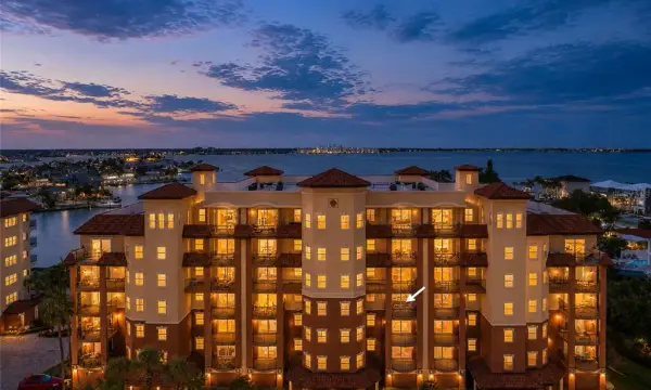 5301 Gulf Blvd. Boulevard, Unit E406, St Pete Beach, FL, 33706
