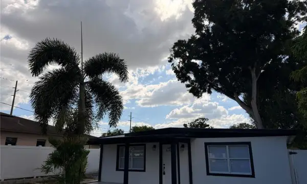 5808 N Lois Avenue, Tampa, FL, 33614