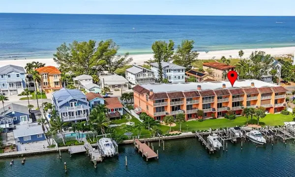 10071 Gulf Boulevard, Treasure Island, FL, 33706
