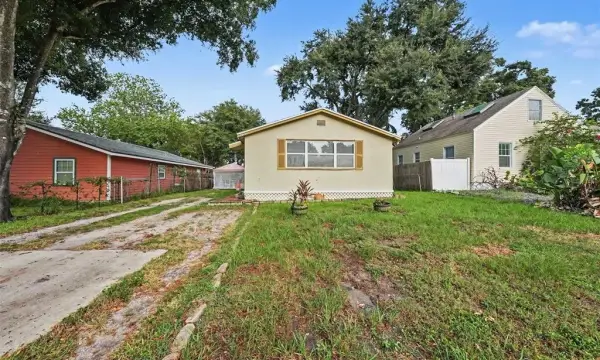 1221 Queen St N, St Petersburg, FL, 33713
