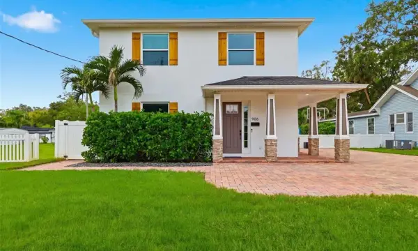 906 W Peninsular Street, Tampa, FL, 33603