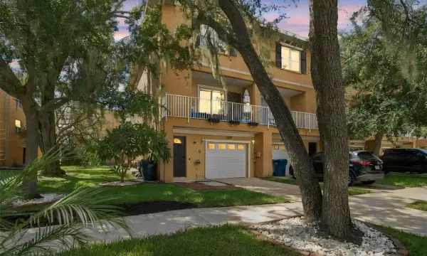 6829 S Kissimmee Street, Tampa, FL, 33616