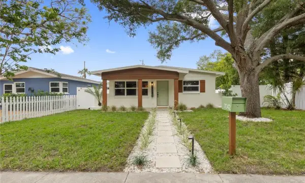 7042 Dartmouth Avenue N, St Petersburg, FL, 33710