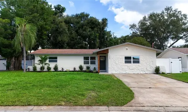 1255 E Lazy Lake Road, Dunedin, FL, 34698