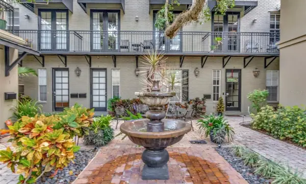 1008 S Moody Avenue, Unit 2, Tampa, FL, 33629