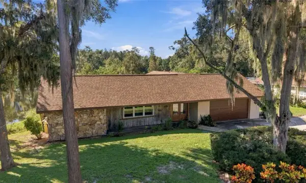 18810 Geraci Road, Lutz, FL, 33548