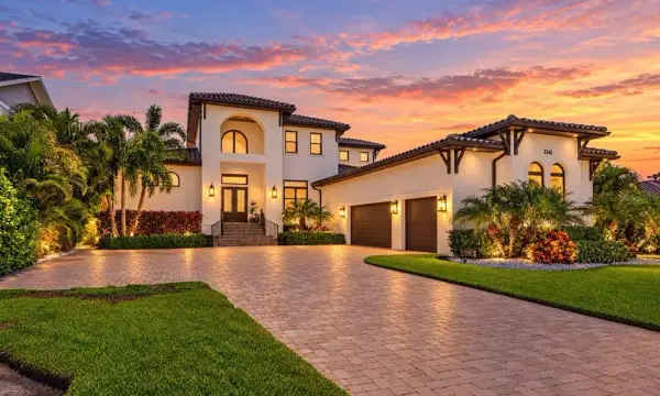 1341 Monterey Boulevard NE, St Petersburg, FL, 33704