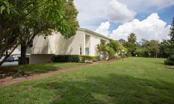 4219 La Sorrento Court, Tampa, FL, 33611