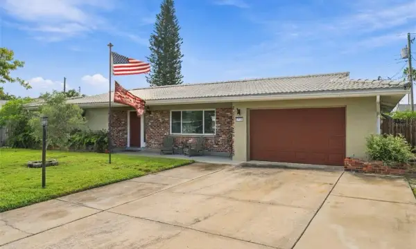12120 81st Avenue, Seminole, FL, 33772