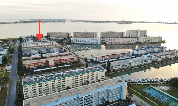 3128 59th Street S, Unit 203, Gulfport, FL, 33707
