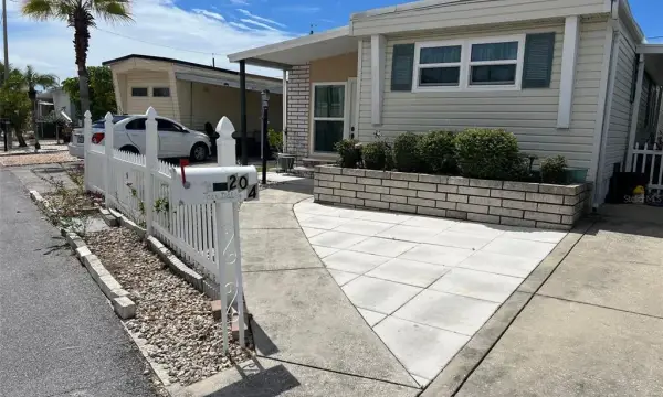 6580 Seminole Boulevard, Unit 204, Seminole, FL, 33772