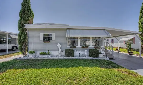 18 Drury Lane, Tarpon Springs, FL, 34689