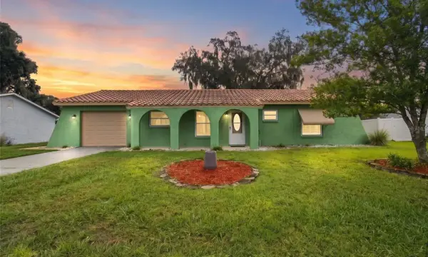 8410 Angela Court, Zephyrhills, FL, 33541