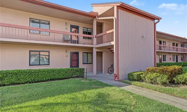 110 Lakeside Court, Unit 110, Oldsmar, FL, 34677