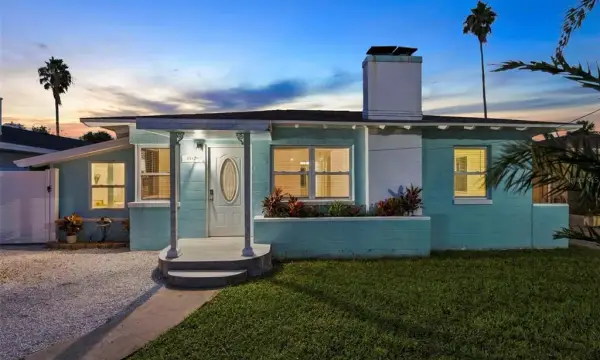 15424 2nd Street E, Madeira Beach, FL, 33708