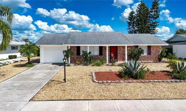 1507 N Lake Drive, Sun City Center, FL, 33573