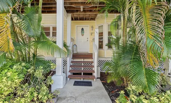 10399 Paradise Boulevard, Unit 107, Treasure Island, FL, 33706