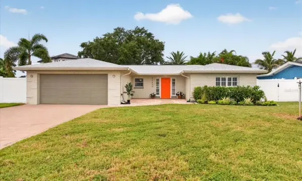 10100 Paradise Boulevard, Treasure Island, FL, 33706