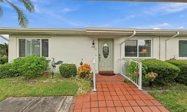 202 Gloucester Boulevard, Unit 357, Sun City Center, FL, 33573