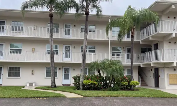 938 Virginia Street, Unit 204, Dunedin, FL, 34698