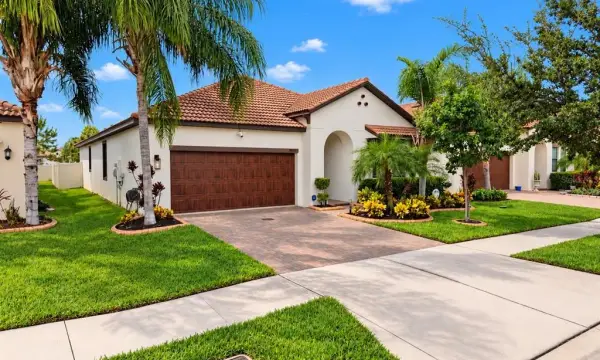 16835 Whisper Elm Street, Wimauma, FL, 33598