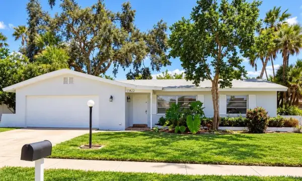 13822 Brewster Dr, Largo, FL, 33774