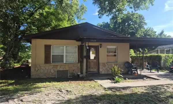 1909 W Palmetto Street, Tampa, FL, 33607