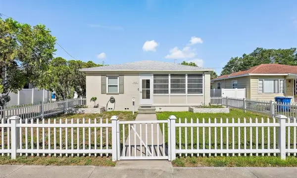 918 27th Street N, St Petersburg, FL, 33713