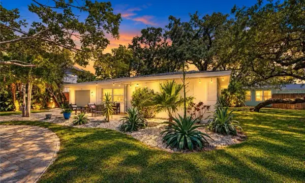 200 Lagoon Drive, Palm Harbor, FL, 34683