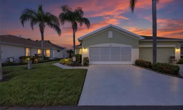1229 Huntington Greens Drive, Unit 12, Sun City Center, FL, 33573