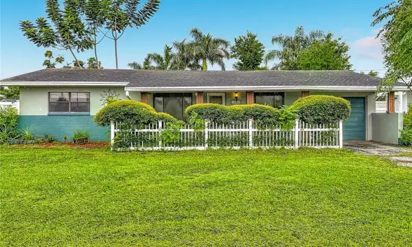 10862 102nd Avenue, Seminole, FL, 33778