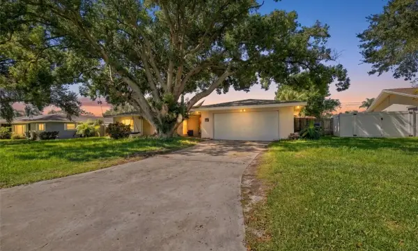 1356 Woodcrest Avenue, Clearwater, FL, 33756