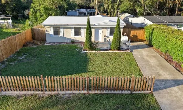 1906 E 98th Avenue, Tampa, FL, 33612