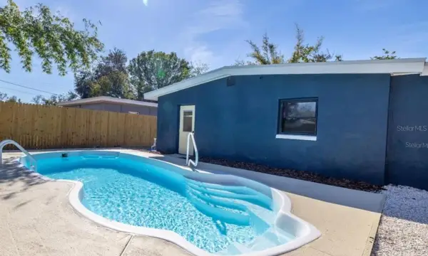 664 60th Street S, St Petersburg, FL, 33707