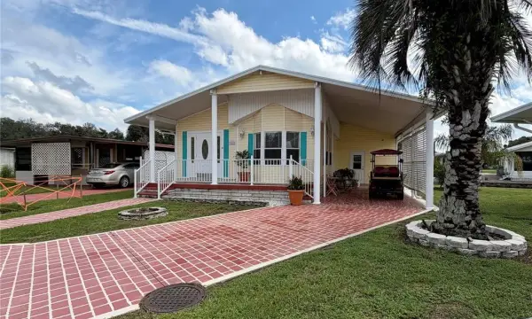 35248 Tiffani Ct, Unit Lot 064, Zephyrhills, FL, 33541