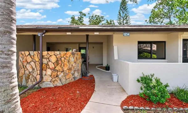 1234 11th Circle SE, Unit 19, Largo, FL, 33771