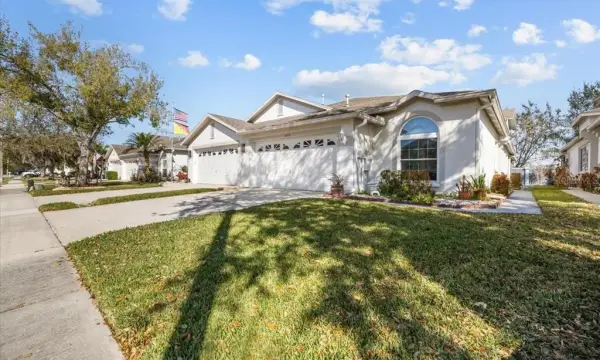30115 E Emmetts Court, Wesley Chapel, FL, 33543