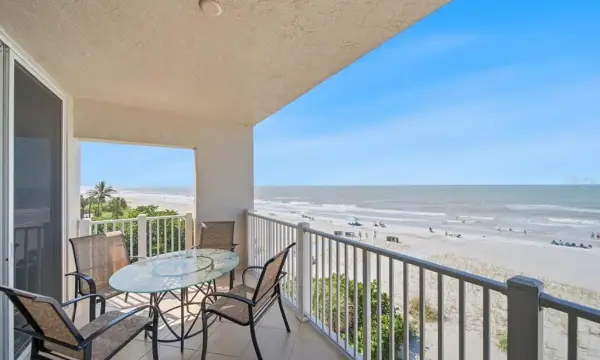 19600 Gulf Boulevard, Unit 301, Indian Shores, FL, 33785