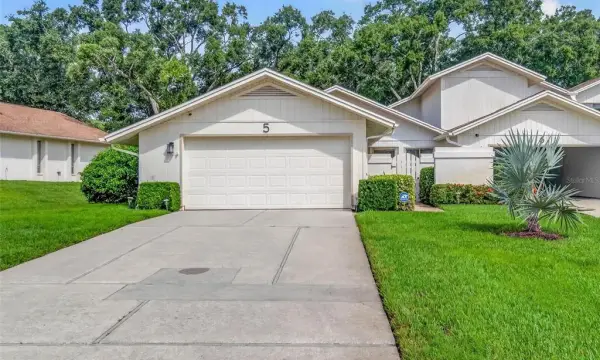 456 Lakeview Drive, Unit 5, Palm Harbor, FL, 34683