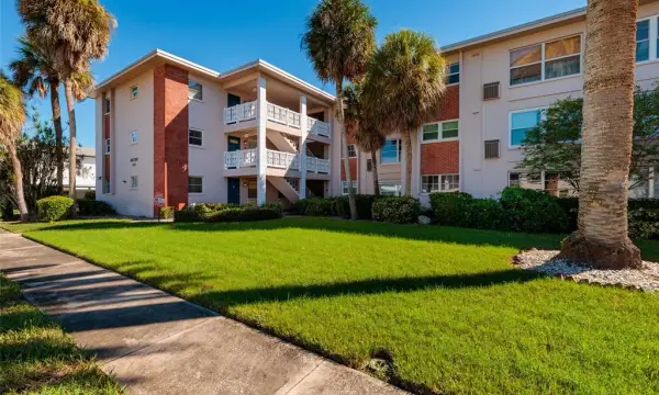 3125 36th Street N, Unit 201, St Petersburg, FL, 33713