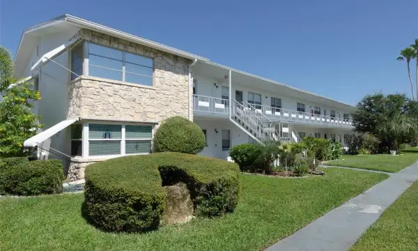 5915 18th Street N, Unit 16, St Petersburg, FL, 33714
