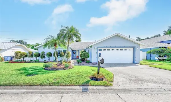 8747 Glen Lakes Boulevard N, St Petersburg, FL, 33702
