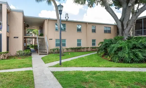 4718 Christa Court, Unit 314, Tampa, FL, 33614